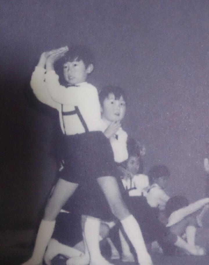あんこ 今日サトヤスさんの卒アルがtlに流れてきたので ここでは 松の木を演じている川上洋平さん 4 5歳の頃 を見てみましょう Http T Co W1wlazr9ry あんこ 今日サトヤスさんの卒アルがtlに流れてきたので ここでは 松の木を演じている川上洋平さん 4 5歳の頃 を見てみましょう Http T Co W1wlazr9ry