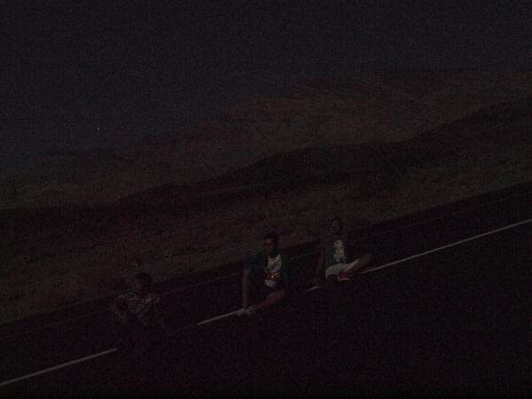 GianluLp's tweet photo. Waiting for the next trip... #LifeIsSimpleInTheMoonlight #DeathValley Summer 2011 http://t.co/vVoCSmZwLP