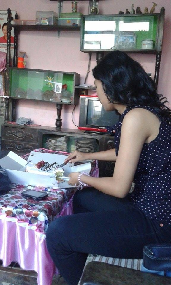 handetz's tweet image. pas ULTAH BARENG KAMU