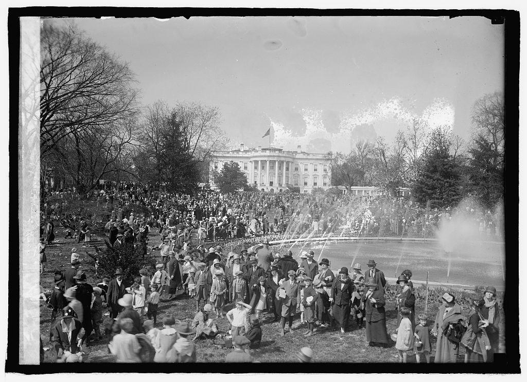 Stunning Image of White House  in 1925 