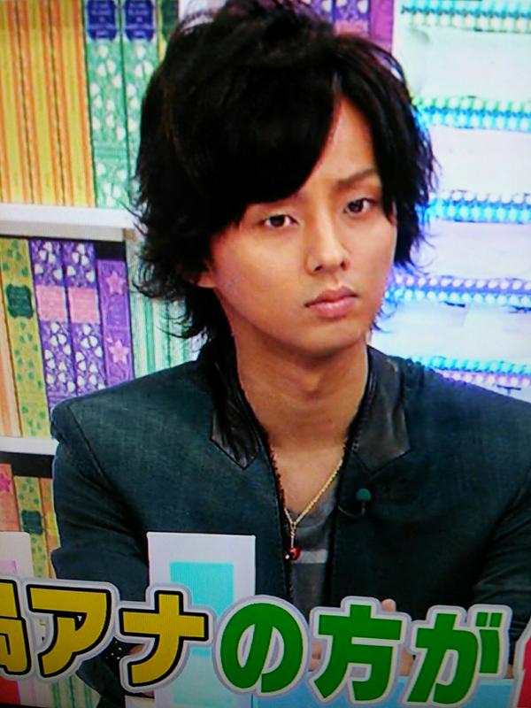 o_noyumi's tweet photo. 昨日のスマスマとは違って落ち着いてるね。
黒髪いいねー♪ http://t.co/GJnCtMZHp5