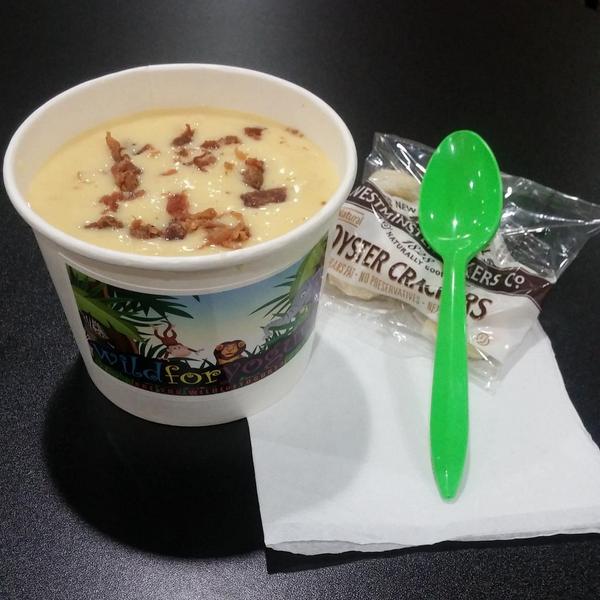 wildforyogurt's tweet photo. Today's soup is Creamy Potato. Prices are as follows,
Small 12oz-$2.75
Medium 16oz- $3.25
Large 20oz- $4.00 http://t.co/Glm0LDgtJ4