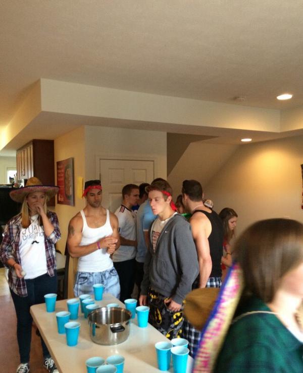 College_Parrot's tweet photo. Some photos from JMU this weekend http://t.co/wFpCK53rXH