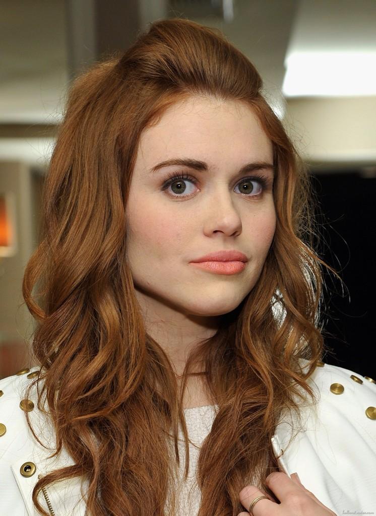 Bae    Happy Birthday Holland Roden 
