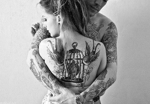 _Tatuados's tweet photo. Abrazos inesperados. http://t.co/yl9OUF5YLJ