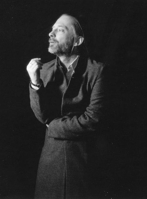 Happy 46th birthday Thom Yorke 