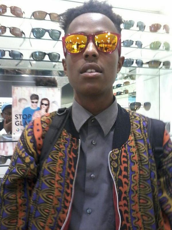 Young_Season's tweet photo. "@SmartWearZA: @Young_Season #SWQ2 on a scale of 1 to 10 how organised is your wardrobe?lol 8 #SWTwitterviews http://t.co/2c2AiDKD2d"