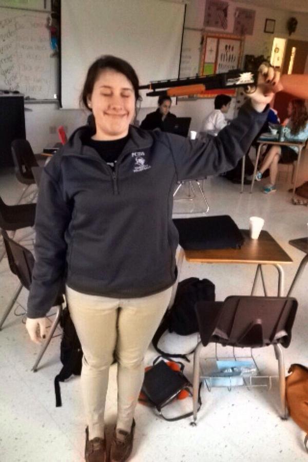 lizardgirl1996's tweet image. I don&apos;t know what this is or why it exists but please enjoy this pic of me from senior year #goodlookin #pcprobs