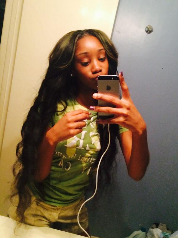 _RealityLove's tweet photo. my curls fell but it's ok #ImMyOwnStylist 💁 http://t.co/O6QhCD4S8g