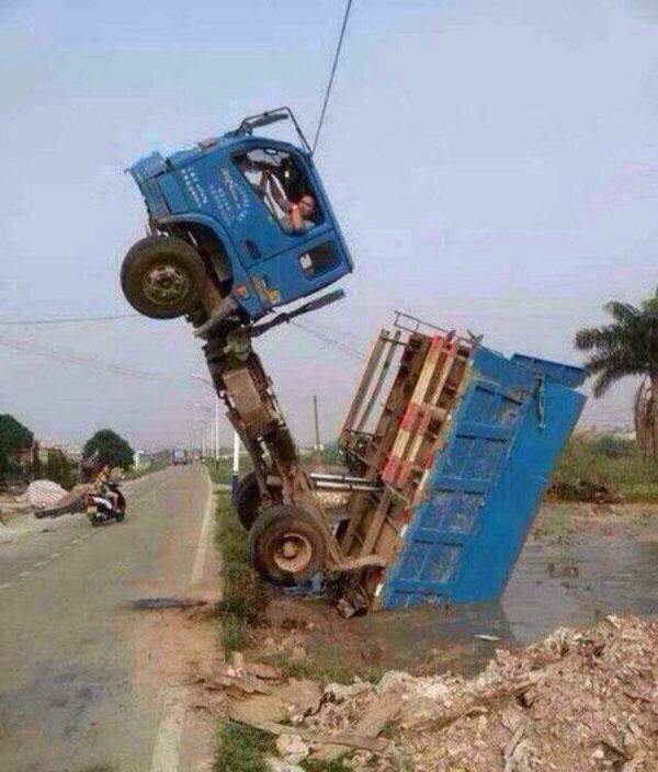 - Un poco más atrás, sigue, sigue, puedes darle un poco más...