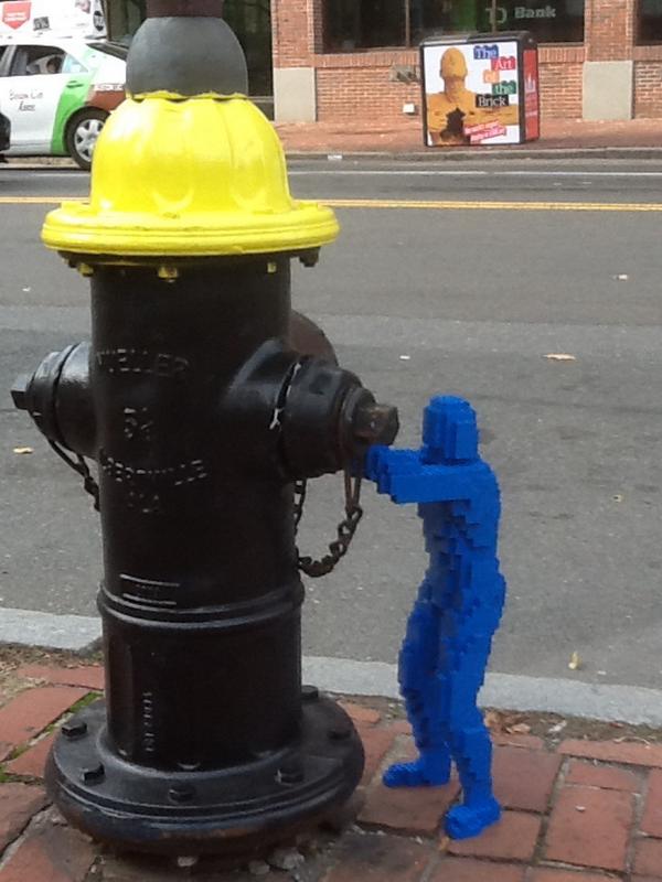 OwnSomeArt's tweet image. Caught LEGO #Hugman from "Art of the Brick" @FaneuilHall hanging here today @BostonFire #BostonBricks #BostonFire
