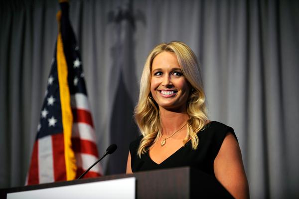BnaiBrith's tweet photo. Thanks to #Nets reporter @SarahKustok, emcee for 2014 @BnaiBrith #DistinguishedAchievement Award Gala last night: http://t.co/iEwP0u51hz