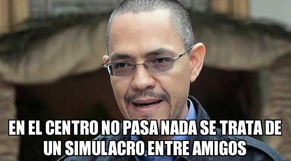 JG_Reports's tweet photo. #7O Quinta Crespo :Mientras tanto, los Jalabolas manipulan así @copipega @AnonymousVene10 @AnonsVenezuela @Gral_GAP http://t.co/f4XGoMb7Zj