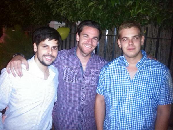 jesusbasket9's tweet photo. Con @Frangs10 y el otro cumpleañero @achaconp http://t.co/9u1VGatpCe