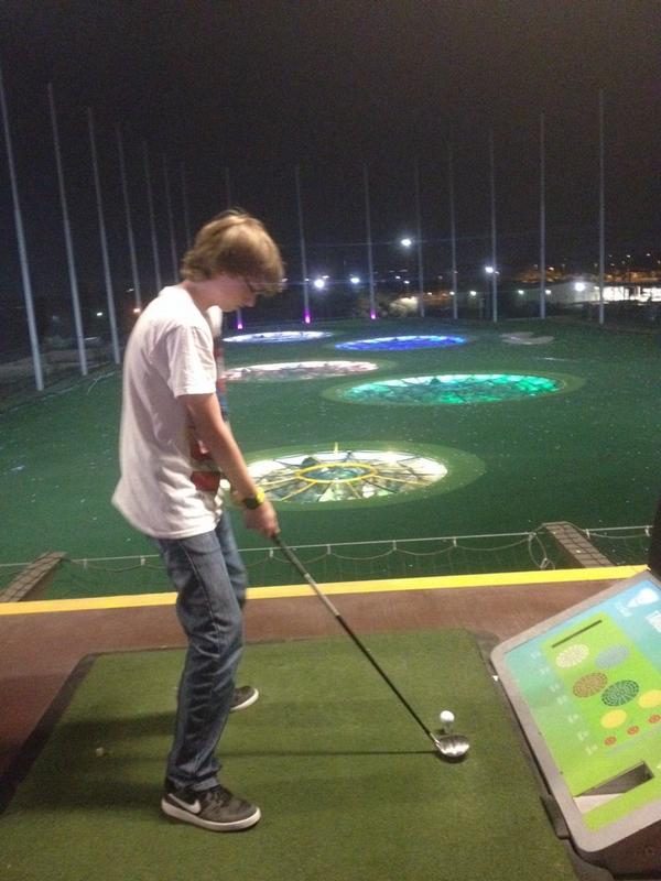 HaleyTx's tweet photo. #firsttimer #wheresthechamp #tigertigerwoodsyall @topgolfaustin http://t.co/m2Hm5JVrvx