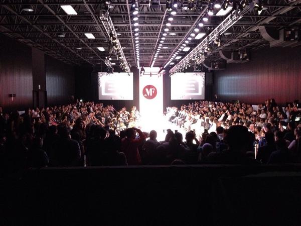 PSAV_EXPOGDL's tweet photo. Iniciamos #MinervaFashion2014 http://t.co/UcdMhKeiUv