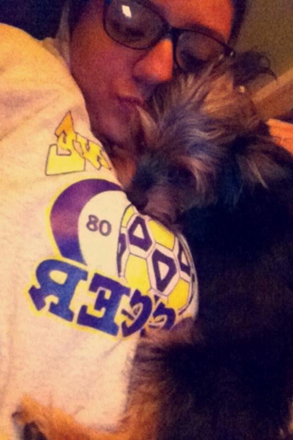 FitLife10's tweet image. The usual cuddle sesh after leg day 🐶☺️