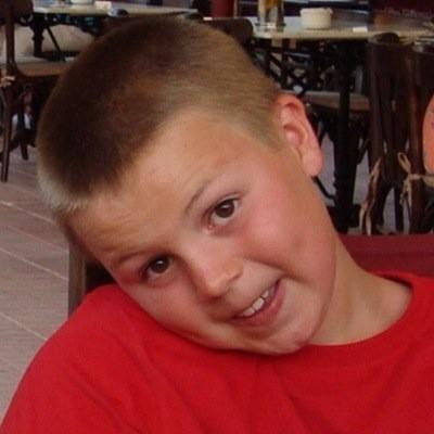 DerrekTaylorr's tweet photo. Such a QT! ❤️ #weeeman http://t.co/8YfhVxePMQ