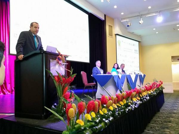 CACORE_CR's tweet photo. Presidente de la Cámara Costarricense de Restaurantes de #CostaRica en el IV Congreso #CACORE @CACORE_CR http://t.co/VmbF3JpDt0