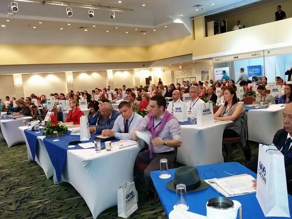 CACORE_CR's tweet photo. Muchas gracias a todos los asistentes al IV Congreso Nacional de restaurantes de #CACORE #CostaRica en @CPCorobici http://t.co/oxQTgpPST2