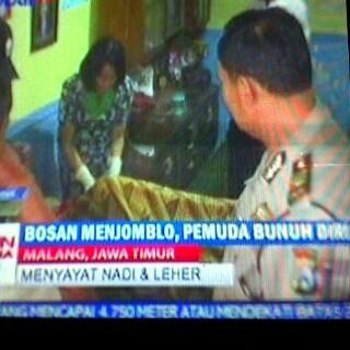 Waduuuhh, sisi negatif dari jomblo nih bang <a href="/radityadika/">raditya dika</a> , dont try this at home!