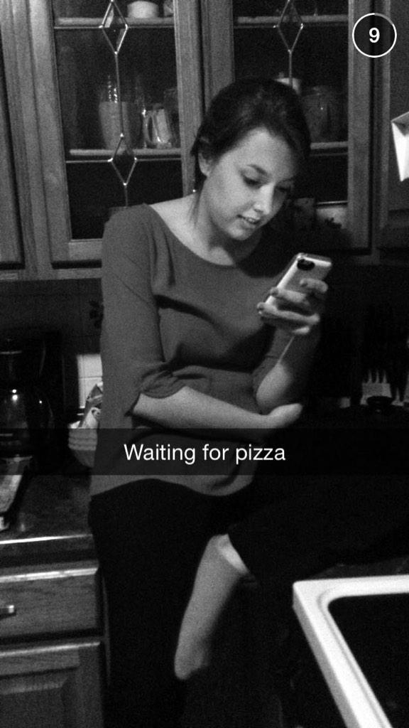 BURendebooze's tweet photo. @nstagge924 waiting for her bf....pizza http://t.co/boHf9klZOW