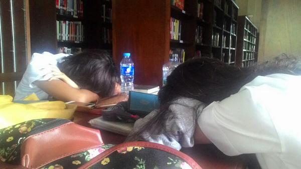 poknimbus's tweet image. #historymajorproblems