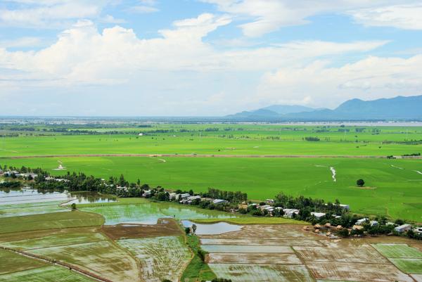 byzuzkakom's tweet image. An Giang province seen from Nui Sam mountain, Vietnam