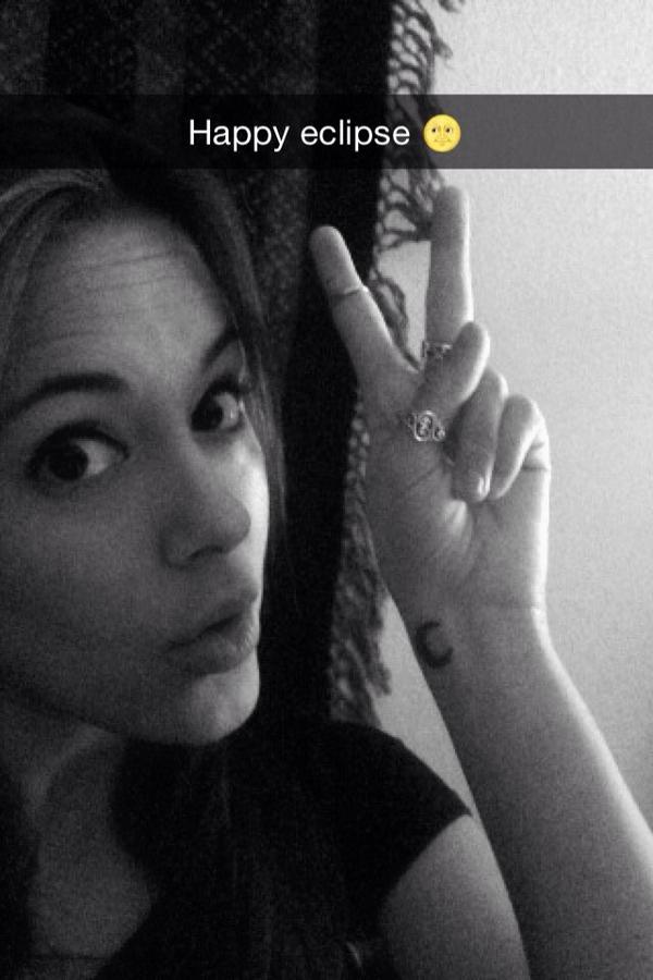Ashjaxon's tweet image. ✌️#happyeclipse 🌝