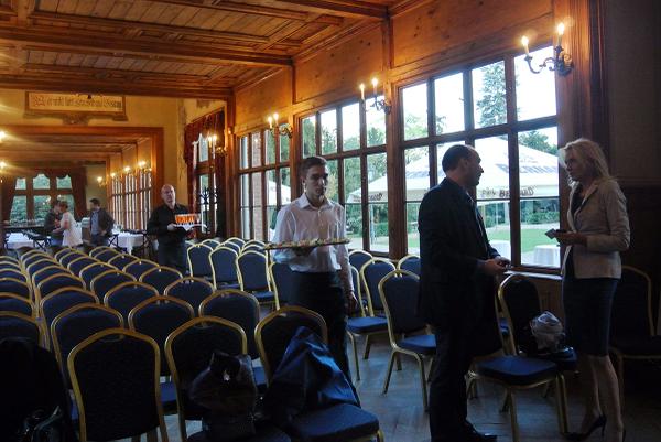 ECCzechRepublic's tweet photo. EC officialy enters the Czech Republic tonight. Getting ready for the guests... Welcome to Prague, @JulieMarieMeyer! http://t.co/Mw1DjQgQKQ