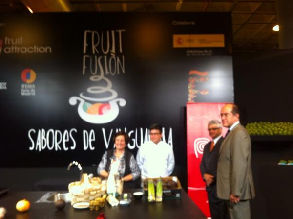 primaflor_es's tweet photo. En #FruitFusion andan por Perú #DandoUnaVuelta #FA14 http://t.co/8L0hnF1Ipz