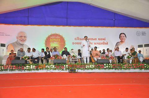 PrakashnathjoGi's tweet photo. Garib kalyan mela at Ahmedabad today
@ANIMESHSONI_09 @NayakDeep @mantra_30 @mrbhavinvyas #BJYMKARNAVATI
#BJYMPALDI http://t.co/E3VRu6adHG