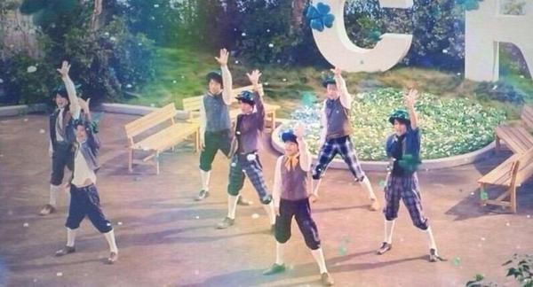 錦戸 亮 垢移動しました 皆 買ってくれましたか 言ったじゃないか Clover が発売中やで 初回はpvついとるからなー あ メーキングもあるで 抽選会もやってんで チャームかステッカーが当たるで よかったら 買うてください Http T Co