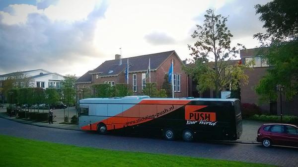 PUSH-bus gepresenteerd aan de ambtenaren van @GemWestvoorne
