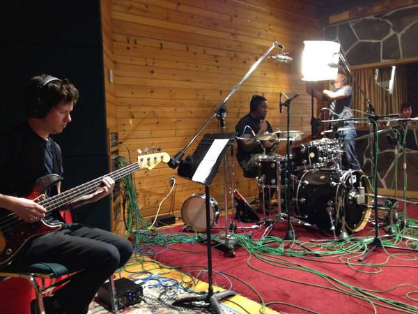 mmm_org's tweet photo. Check out some of the great musicians who played with #MySongForChange this year! Thank you @Cone41 @Sum41 ! http://t.co/5sB9K4lslB