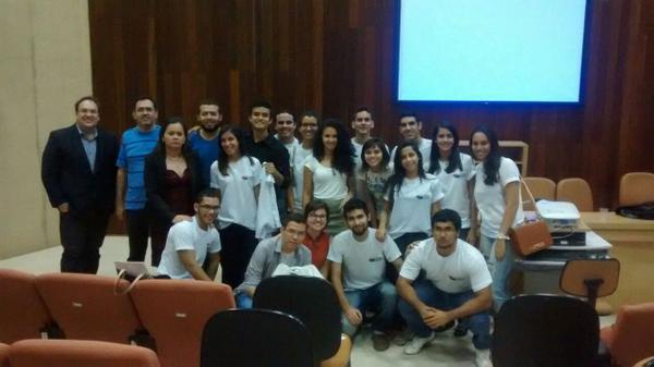 A coordenadora de eventos, Emanuele Glaeser incentivou a organização do ENEAP 2016 no nordeste <a href="/campodepublicas/">Campo de Públicas</a>