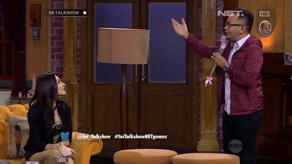 mdtvindonesia's tweet photo. Asik dateng @IndraBrasco suaminya @mratuliu surprises @Ini_Talkshow #IniTalkshowNETgemes http://t.co/HI86IT6p4O