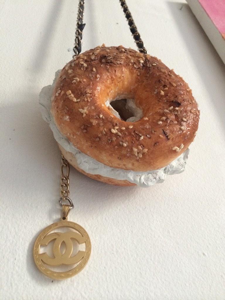 Dronning mønt indgang chloe wise on Twitter: "My bagel sculpture : Bagel no.5. Urethane and oil  paint with found hardware. Not by @chanel but stoked I fooled yall  http://t.co/4hUcciA2Lu" / Twitter