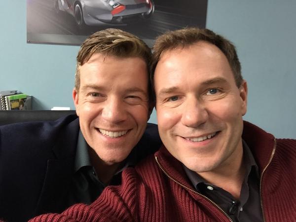 RichardAArnold's tweet photo. Why can I never behave myself on the job with @maxbeesley7? #allboystogether http://t.co/rKV552Dfvi