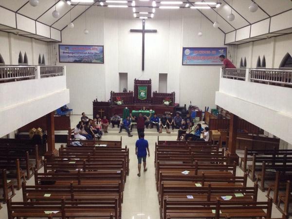 Malam ini kami habis GR bareng <a href="/PSGP_ImmSMD/">PS GP Immanuel SMD</a> buat pembuatan video clip hari jumat nanti.. Semangat Guys !!