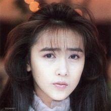 まんもす בטוויטר 日本でもシースルーバング流行るのかなあ バブルのイメージ払拭できるのかしら 太眉といい ほんと何回も流行りは繰り返すのね Http T Co Xe4nut44sq