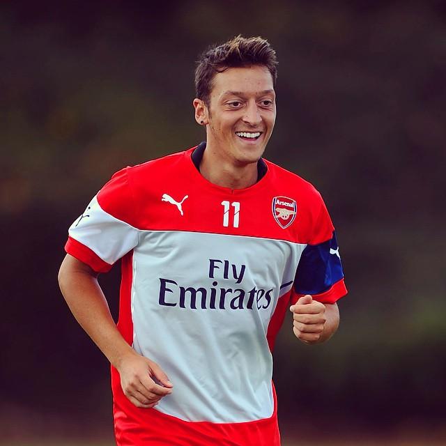 Arsenal Official on Instagram said:
Happy Birthday Mesut - 26 today.  -via  