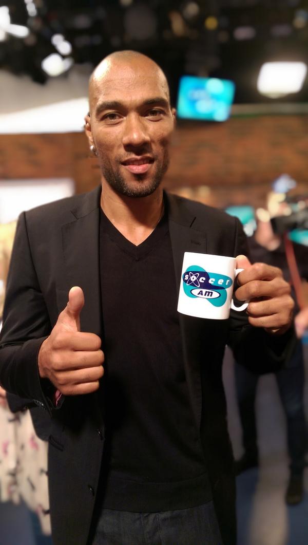 SoccerAM's tweet photo. WIN! RT &amp; follow before 5pm today to win a Soccer AM mug. We'll pick a winner at random. T&amp;C's http://t.co/lIMxEyJRbw http://t.co/NMtq4zkAgJ