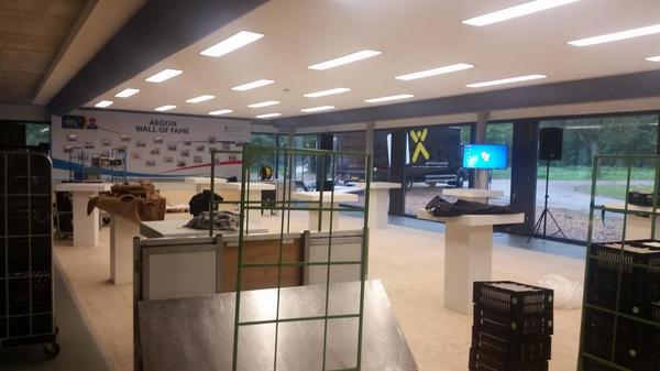 In het OTC aan de Bosbaan zijn <a href="/PuurProdukties/">Puur Produkties</a> &amp; <a href="/mxnewslive/">Mansveld Expotech</a> druk bezig voor de <a href="/CTOAmsterdam/">Loek</a> kick-off van vanmiddag!