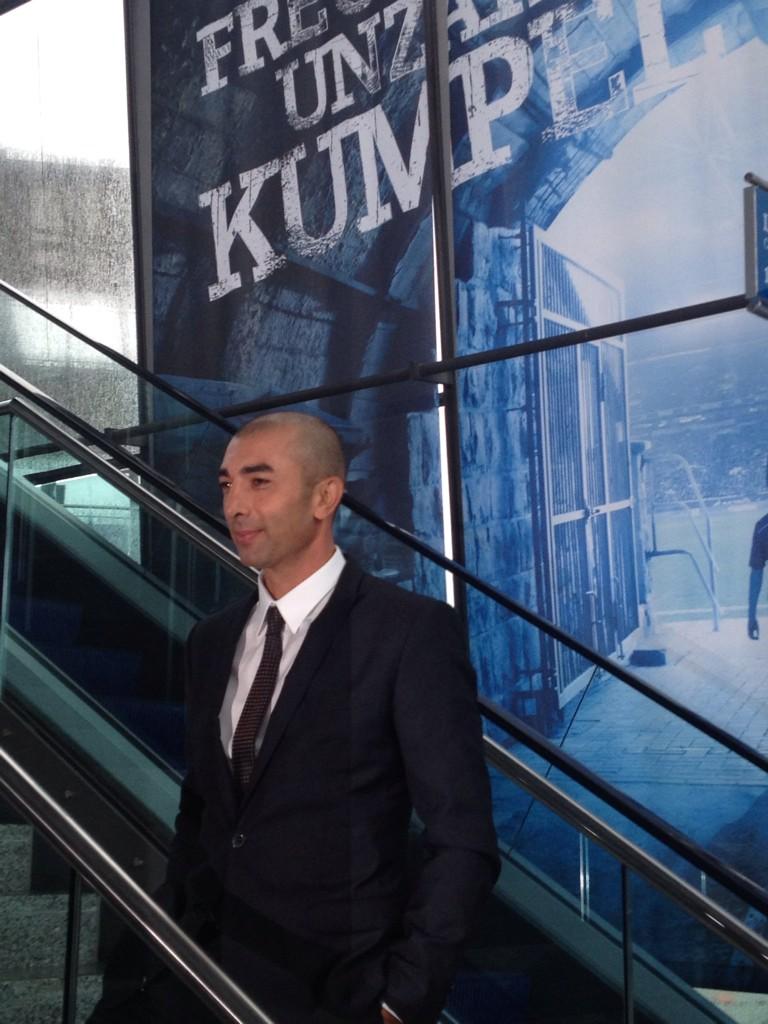 Bza5vuKCUAAdcSg.jpg:large