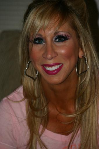 Jersey Housewife look lol http://t.co/zvqREHQqo4