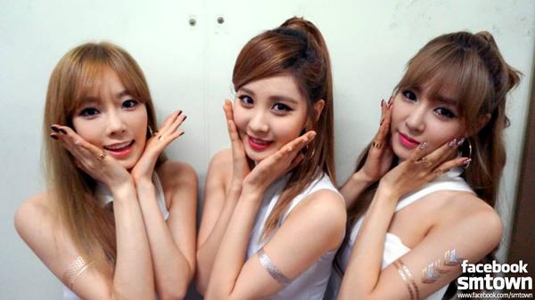 taengpxl's tweet photo. still-cuter-than-u.png http://t.co/aF7Vj3OiCX