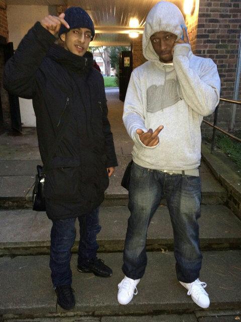 lilwhizzC11's tweet photo. Phone don't stop so I'm always on my feet 💷💷🏃📲 http://t.co/ABGvzXhRHI