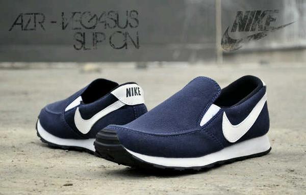 AZR slip on 03. Size 40-44.Harga Rp.250.000 | Order Invite BBM 22E1E7B0