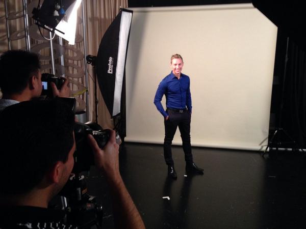 stevenmilnetv's tweet photo. Photoshoot for @Jackpot_247 and @ITV #smile #alwaysinblue http://t.co/UBe6159mjz